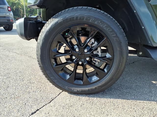 2021 Jeep Wrangler Unlimited Sahara 4xe - Photo 9