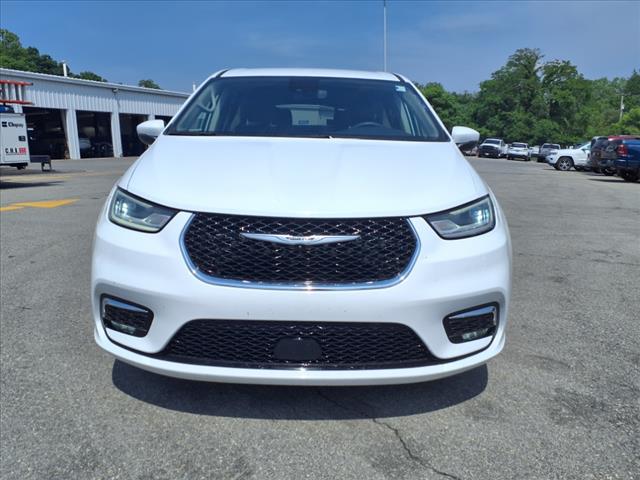 2023 Chrysler Pacifica Touring L - Photo 9
