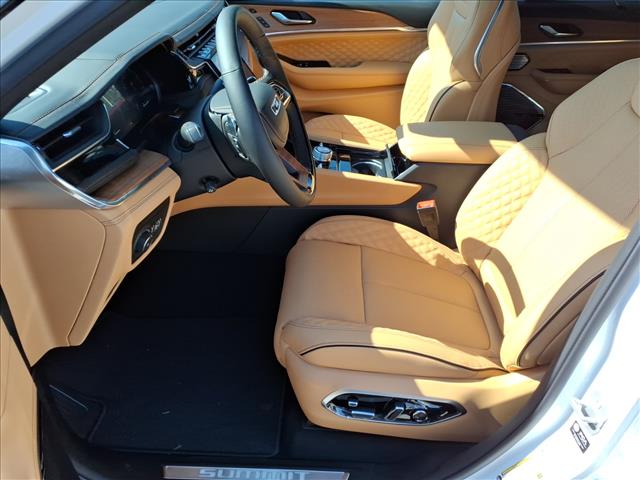 2025 Jeep Grand Cherokee L Summit Reserve