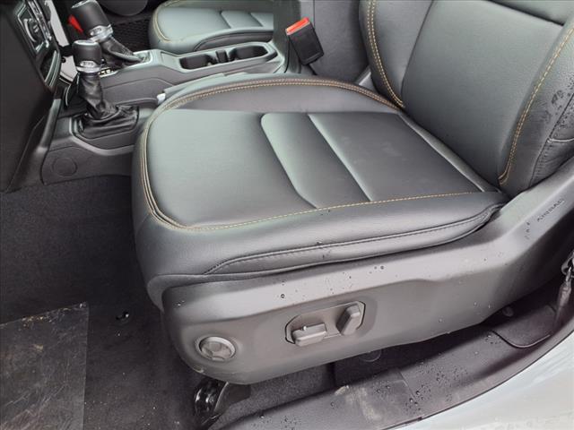 2025 Jeep Gladiator High Tide 4x4 Crew Cab 5 ft. box