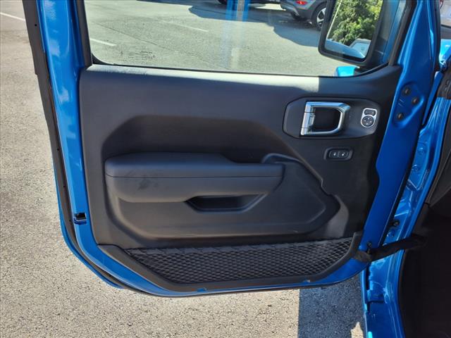 2025 Jeep Gladiator Sport S 4x4 Crew Cab 5 ft. box