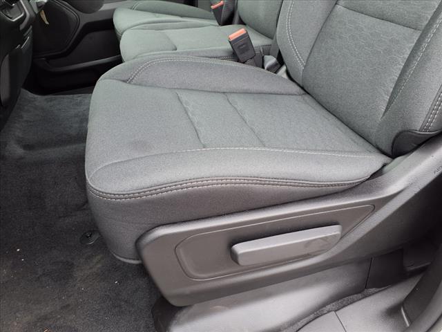 2025 RAM 1500 Tradesman 4x4 Quad Cab 140.5 in. WB