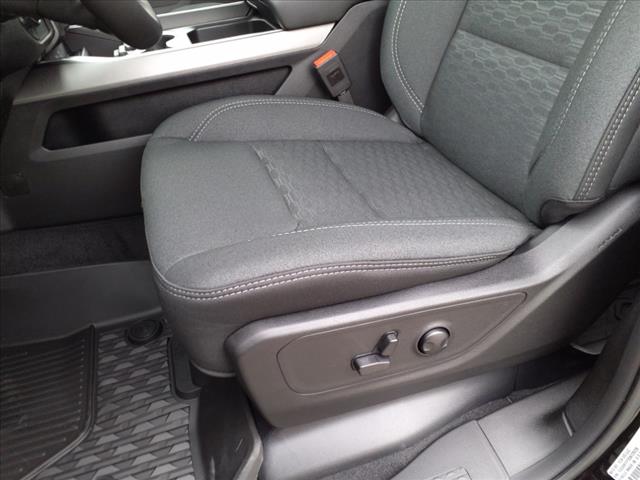 2025 RAM 1500 Big Horn/Lone Star 4x4 Crew Cab 144.5 in. WB