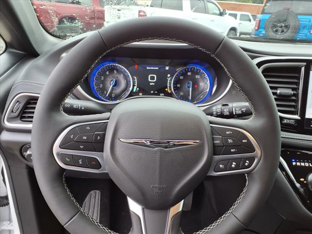 2026 Chrysler Pacifica Select Front-Wheel Drive Passenger