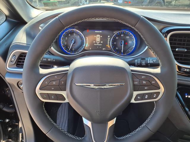2026 Chrysler Pacifica Select Front-Wheel Drive Passenger