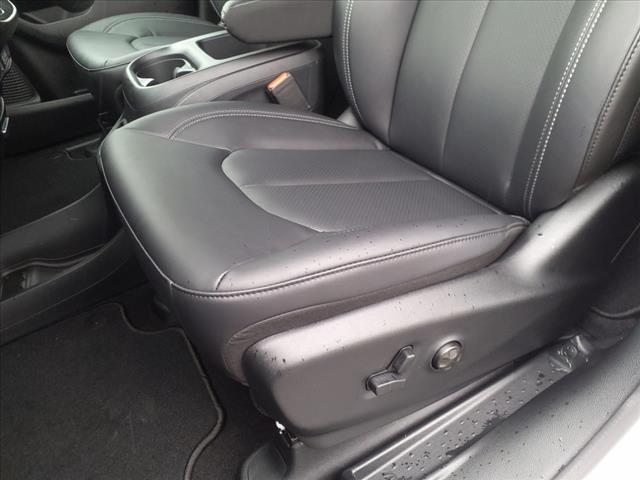 2025 Chrysler Voyager LX Passenger Van