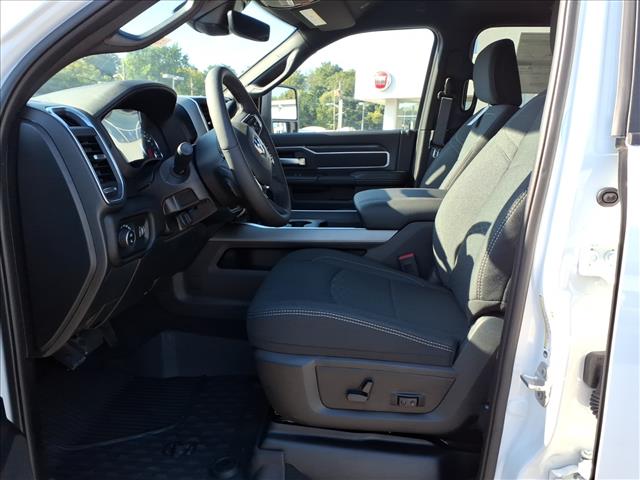 2025 RAM 2500 Big Horn 4x4 Crew Cab 6.3 ft. box 149 in. WB