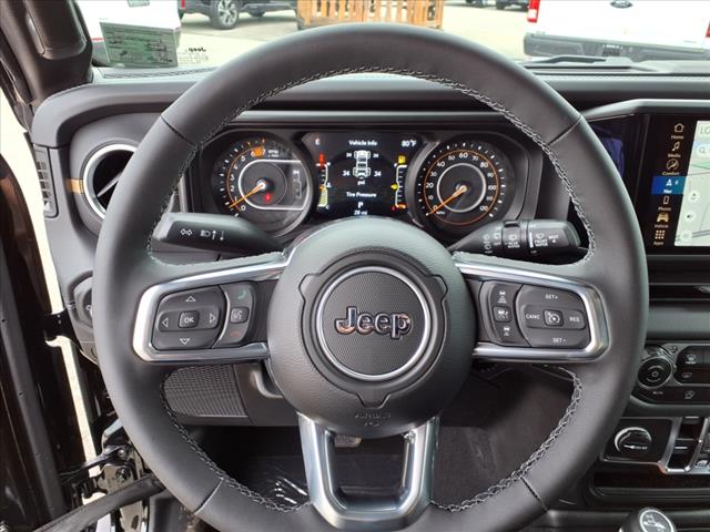 2025 Jeep Wrangler Sahara 4x4