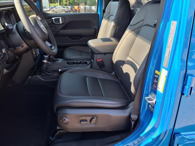 2025 Jeep Gladiator High Tide 4x4 Crew Cab 5 ft. box