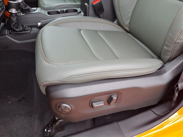 2025 Jeep Gladiator Mojave X 4x4 Crew Cab 5 ft. box