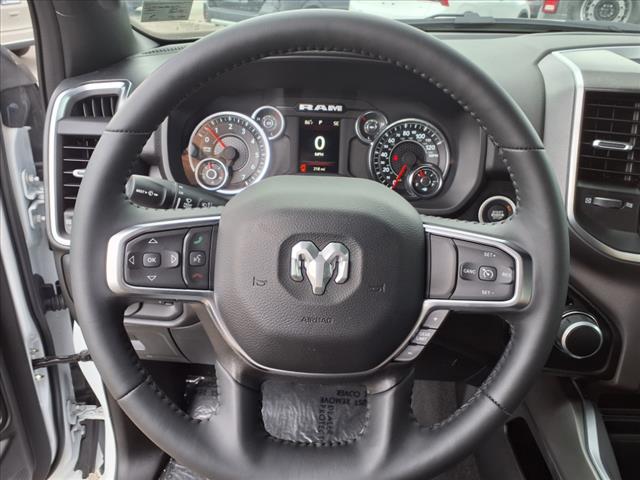 2024 RAM 1500 Big Horn/Lone Star 4x4 Quad Cab 140.5 in. WB