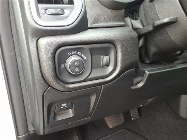 2025 RAM 1500 Express