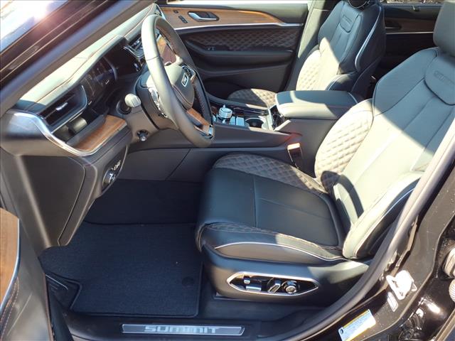 2025 Jeep Grand Cherokee Summit Reserve 4x4