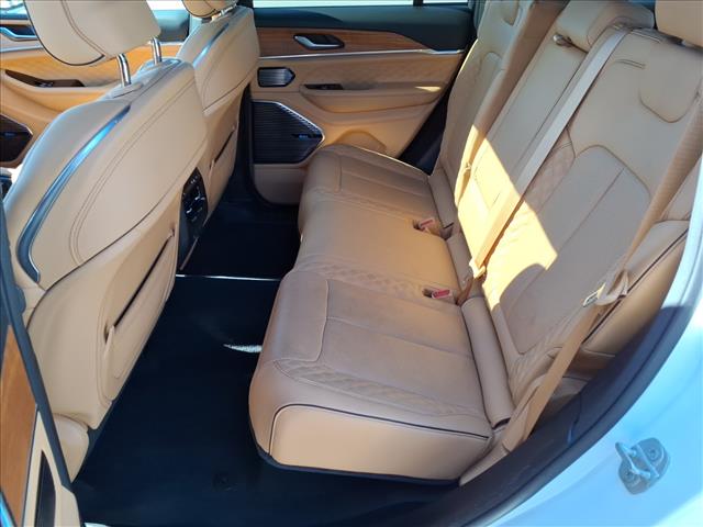 2022 Jeep Grand Cherokee Summit Reserve