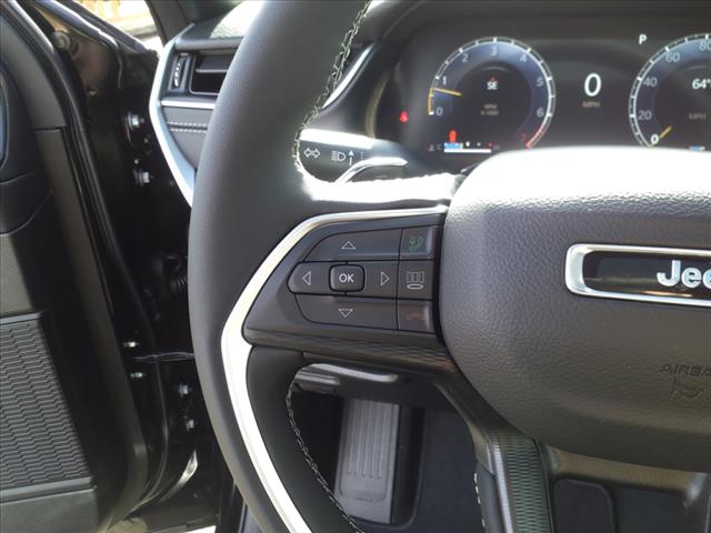 2025 Jeep Grand Cherokee L Laredo X 4x4