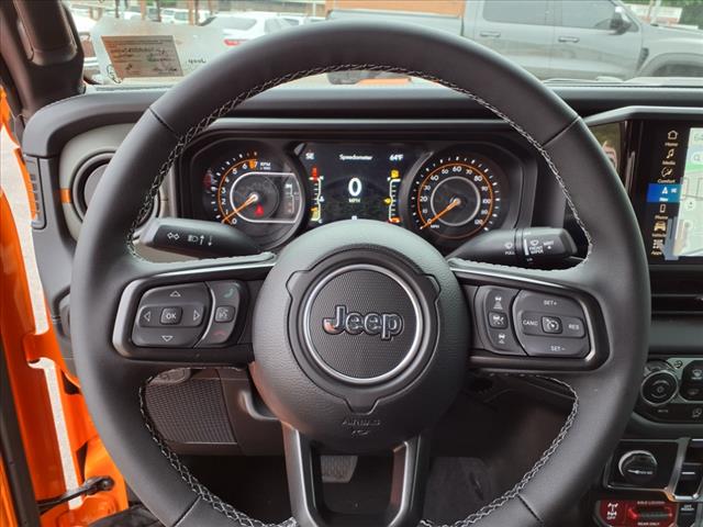 2025 Jeep Gladiator Mojave X 4x4 Crew Cab 5 ft. box