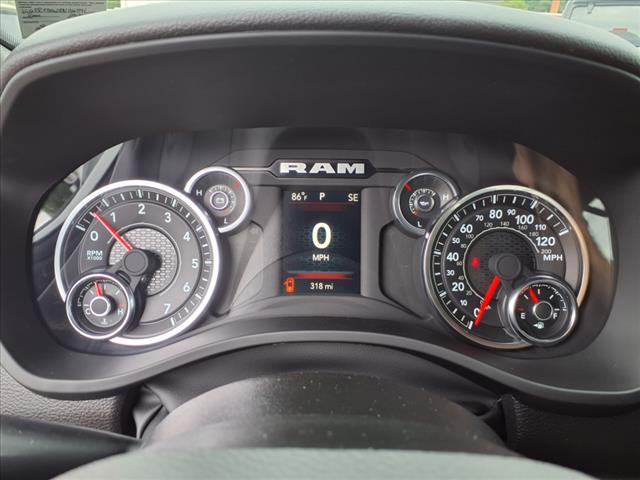 2024 RAM 1500 Big Horn/Lone Star 4x4 Quad Cab 140.5 in. WB