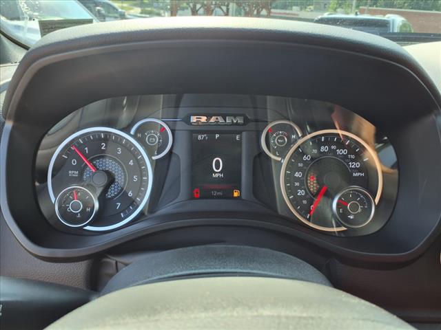 2025 RAM 1500 Big Horn/Lone Star 4x4 Crew Cab 144.5 in. WB