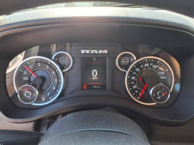 2025 RAM 1500 Tradesman 4x4 Crew Cab 153.5 in. WB