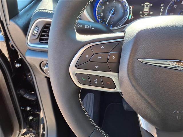 2026 Chrysler Pacifica Select Front-Wheel Drive Passenger