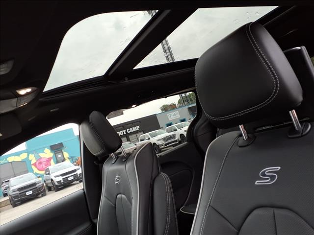 2026 Chrysler Pacifica Limited All-Wheel Drive Passenger Van