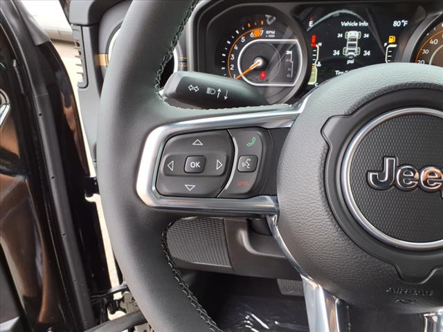 2025 Jeep Wrangler Sahara 4x4