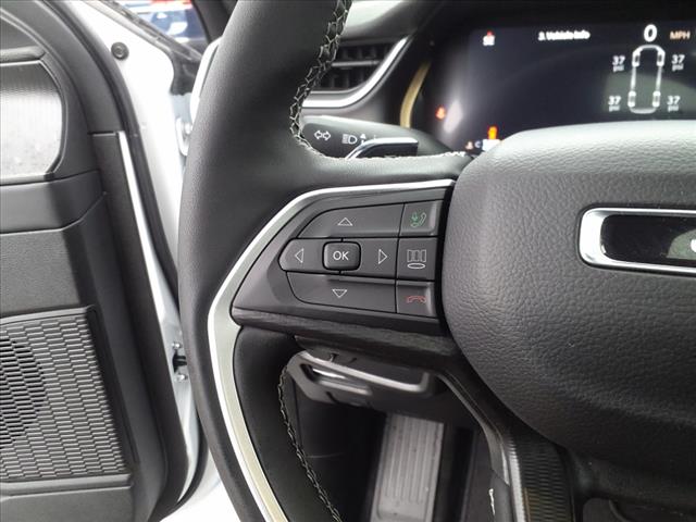 2025 Jeep Grand Cherokee L Laredo X 4x4