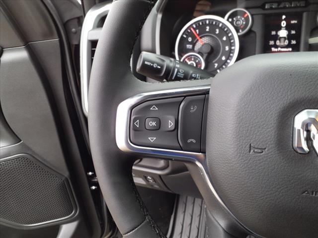 2025 RAM 1500 Big Horn/Lone Star 4x4 Crew Cab 144.5 in. WB
