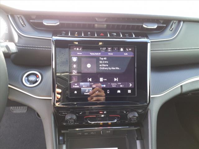 2025 Jeep Grand Cherokee L Laredo X 4x4