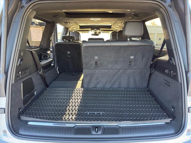 2022 Jeep Grand Wagoneer Series III