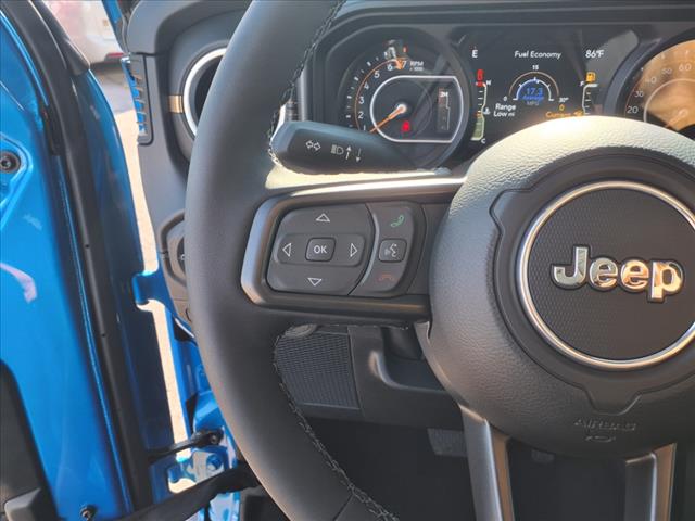 2025 Jeep Gladiator High Tide 4x4 Crew Cab 5 ft. box