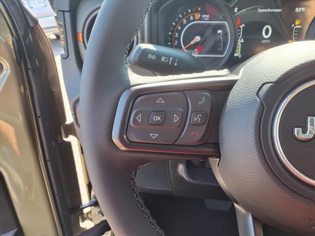 2025 Jeep Gladiator Mojave X 4x4 Crew Cab 5 ft. box