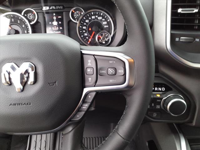 2025 RAM 1500 Big Horn/Lone Star 4x4 Crew Cab 144.5 in. WB