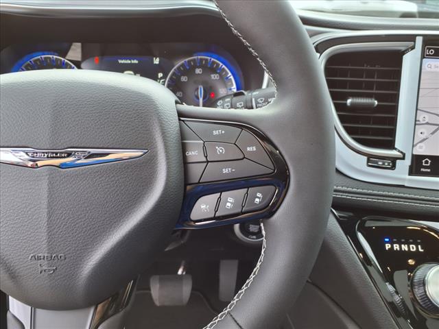2026 Chrysler Pacifica Limited Front-Wheel Drive Passenger