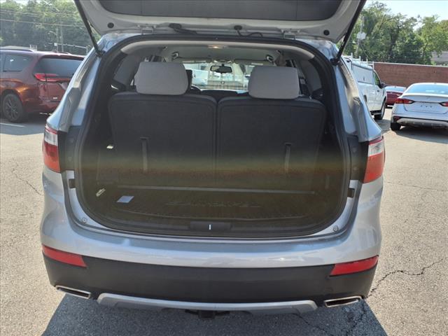 2016 Hyundai SANTA FE SE