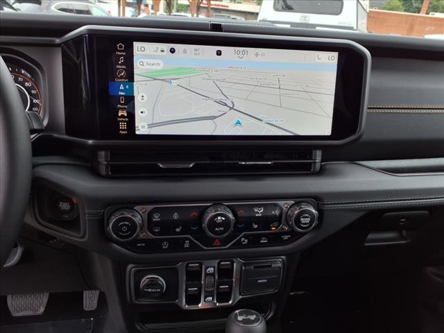 2025 Jeep Wrangler Sahara 4x4