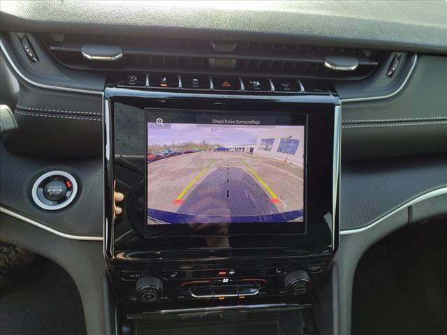 2025 Jeep Grand Cherokee L Laredo X 4x4