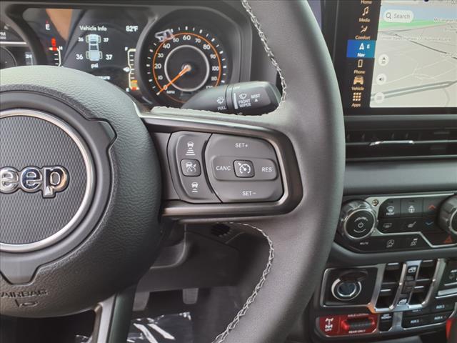 2025 Jeep Gladiator Mojave X 4x4 Crew Cab 5 ft. box
