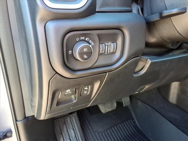 2026 RAM 1500 Big Horn/Lone Star 4x4 Crew Cab 144.5 in. WB
