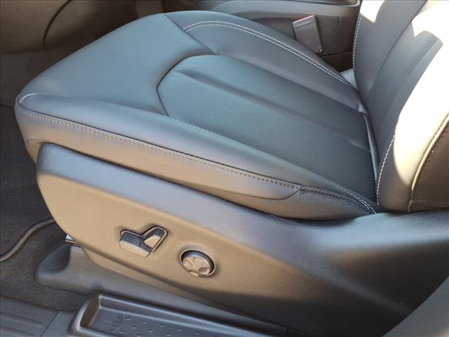 2026 Chrysler Pacifica Select Front-Wheel Drive Passenger Van
