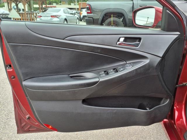 2011 Hyundai SONATA SE
