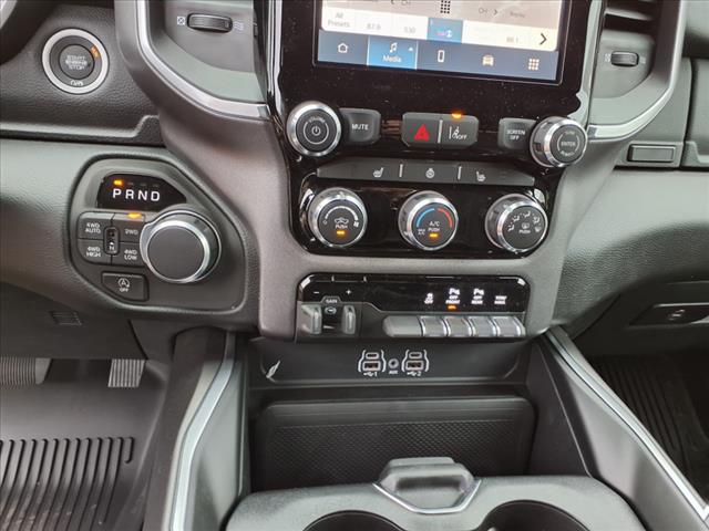 2025 RAM 1500 Big Horn/Lone Star 4x4 Crew Cab 144.5 in. WB