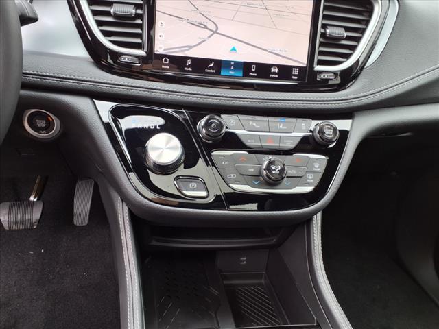 2026 Chrysler Pacifica Limited Front-Wheel Drive Passenger Van