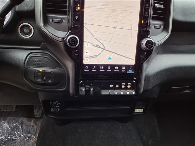 2025 RAM 2500 Tradesman 4x4 Crew Cab 6.3 ft. box 149 in. WB