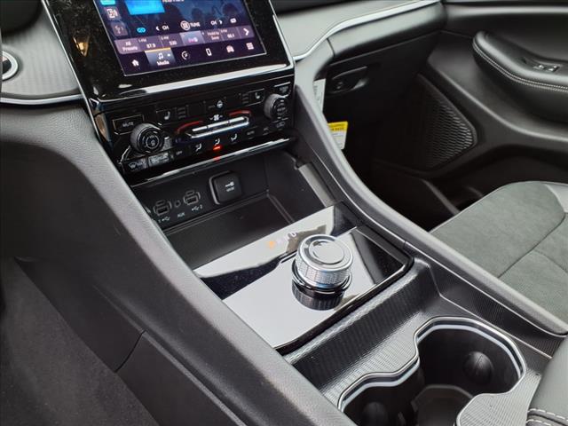 2025 Jeep Grand Cherokee Altitude X 4x4