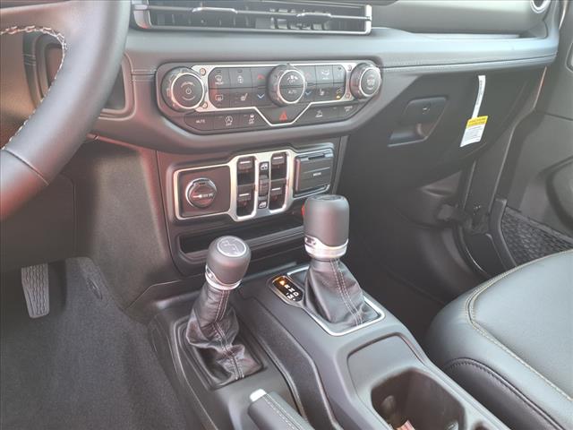 2025 Jeep Gladiator High Tide 4x4 Crew Cab 5 ft. box