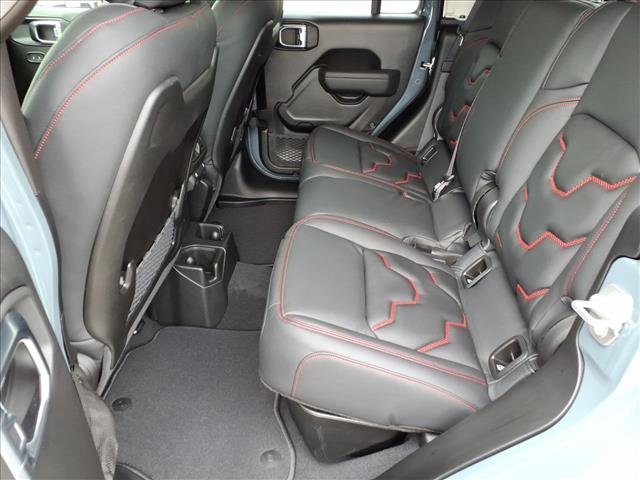 2025 Jeep Gladiator Rubicon 4x4 Crew Cab 5 ft. box