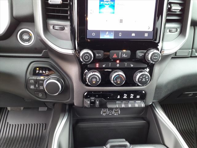 2025 RAM 1500 Big Horn/Lone Star 4x4 Crew Cab 144.5 in. WB