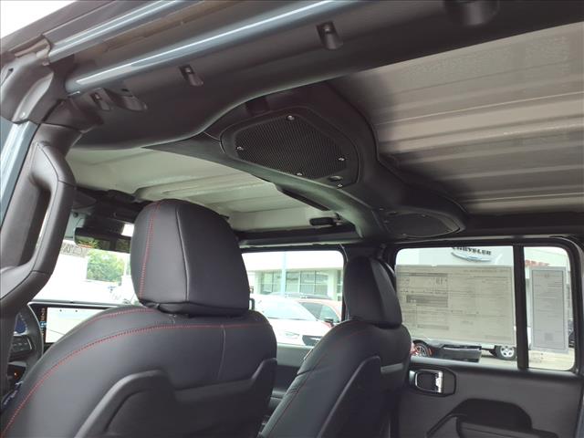 2025 Jeep Gladiator Rubicon 4x4 Crew Cab 5 ft. box