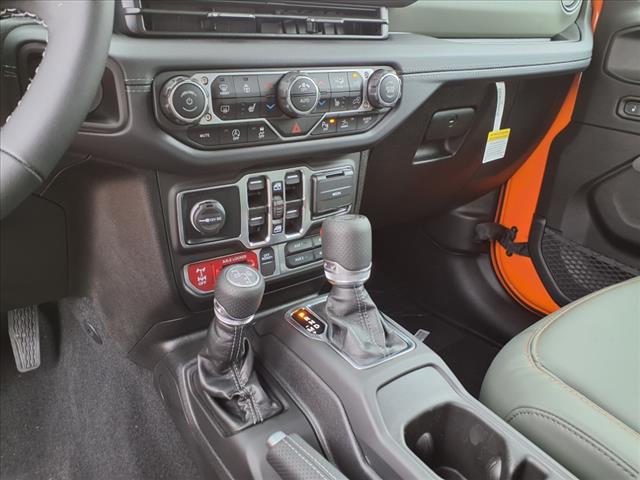 2025 Jeep Gladiator Mojave X 4x4 Crew Cab 5 ft. box